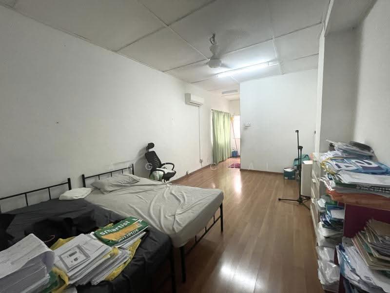 2-storey Terraced House for Sale in Taman Megah (Petaling Jaya) - Angie Chai - Bedroom - PropertyGuru.com.my