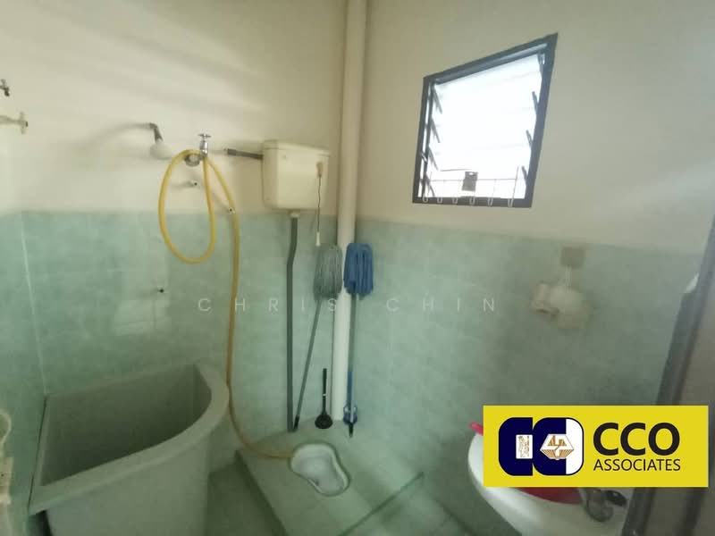 2-storey Terraced House for Sale in Taman Perpaduan Ria (Tambun) - Chris Chin - Bathroom - PropertyGuru.com.my