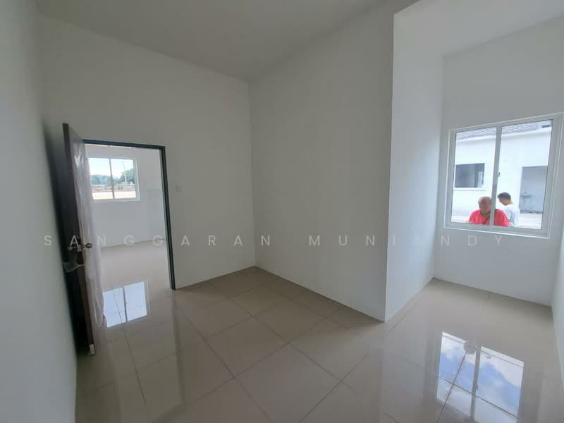 1-storey Terraced House for Sale in Simpang (Perak) - Sanggaran Muniandy - Interior - PropertyGuru.com.my