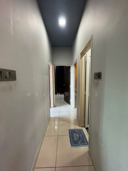 Servis Apartment untuk Dijual di D'Summit Residences - Melinda Ee - Corridor - PropertyGuru.com.my