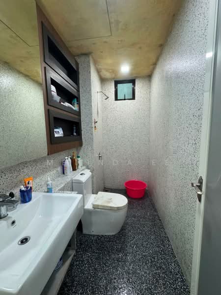 Servis Apartment untuk Dijual di D'Summit Residences - Melinda Ee - Bathroom - PropertyGuru.com.my