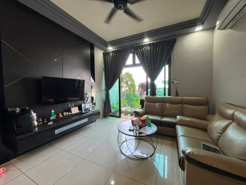 Servis Apartment untuk Dijual di D'Summit Residences - Melinda Ee - Living Room - PropertyGuru.com.my