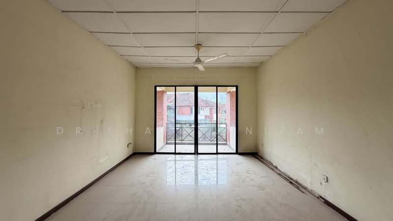 Semi-Detached House for Rent in Templer Bestari (Rawang) - Dr Shahril Nizam - Balcony - PropertyGuru.com.my