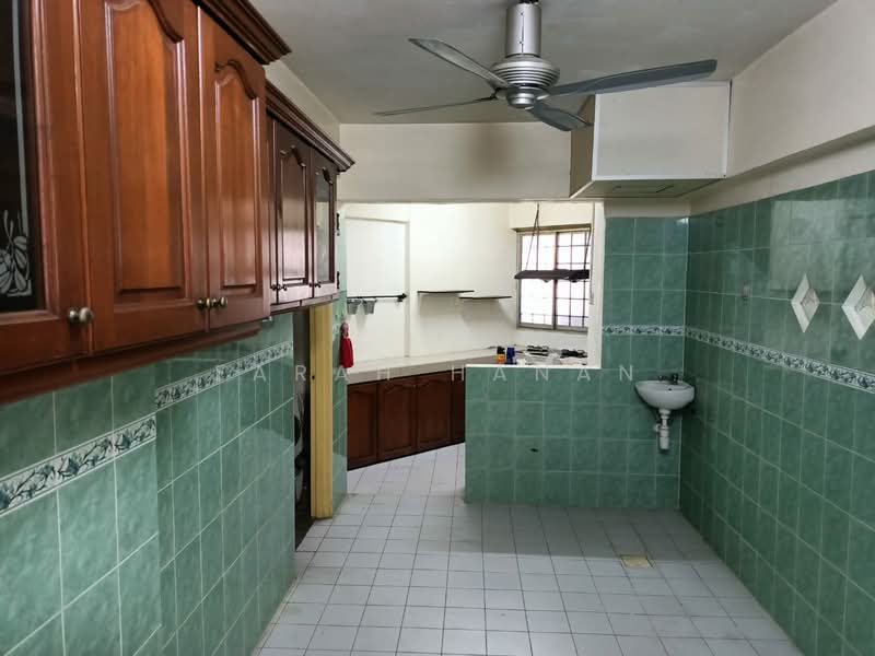 Condominium for Rent at Seri Mas Condominium - Farah Hanan - Kitchen - PropertyGuru.com.my