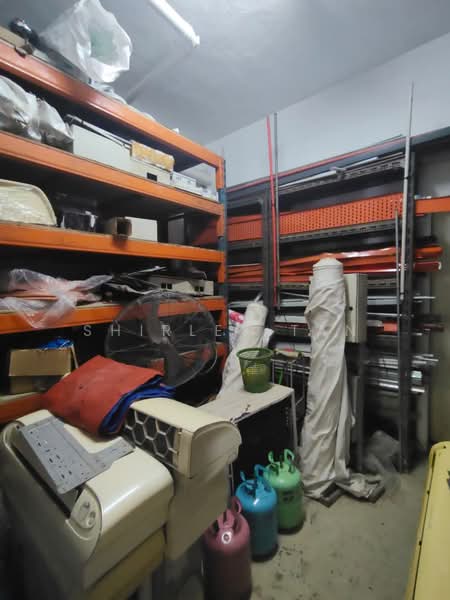 Warehouse for Rent in Taman Bukit Kuchai (Bandar Kinrara) - Shirley Tan - Interior - PropertyGuru.com.my