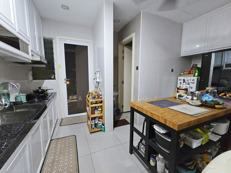 Rumah Teres 3.5 Tingkat untuk Dijual di Putra Heights (Subang Jaya) - Jason Ooi - Kitchen - PropertyGuru.com.my