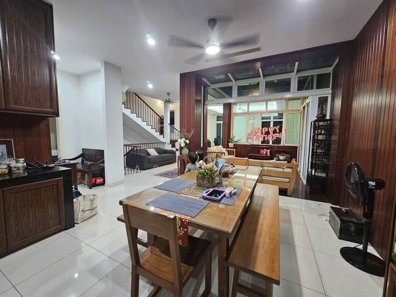 Rumah Teres 3.5 Tingkat untuk Dijual di Putra Heights (Subang Jaya) - Jason Ooi - Living Room - PropertyGuru.com.my