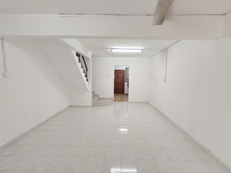 2-storey Terraced House for Sale in Taman Desa Cemerlang (Ulu Tiram) - Melinda Ee - Interior - PropertyGuru.com.my