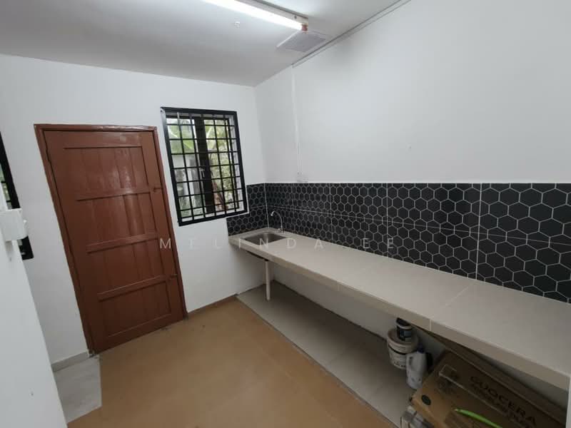 2-storey Terraced House for Sale in Taman Desa Cemerlang (Ulu Tiram) - Melinda Ee - Kitchen - PropertyGuru.com.my
