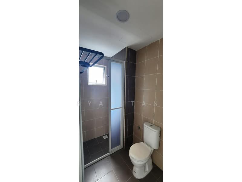 Service Residence for Sale at Serviced Residence @ Razak City Residences (RC Residences) - Ryan Tan - Bathroom - PropertyGuru.com.my