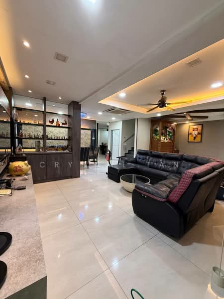 Rumah Teres 2 Tingkat untuk Dijual di Taman Megah Ria (Masai) - Crystal Tan - Living Room - PropertyGuru.com.my