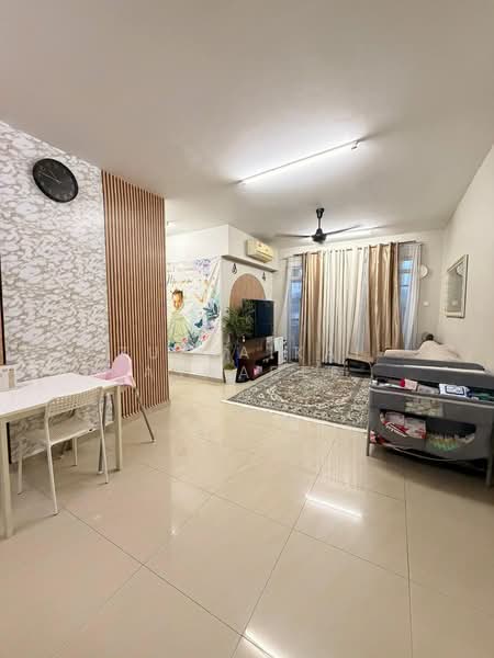 Kondominium untuk Dijual di Semarak @ Taman Raintree - Zulhaikal Asmadee - Living Room - PropertyGuru.com.my
