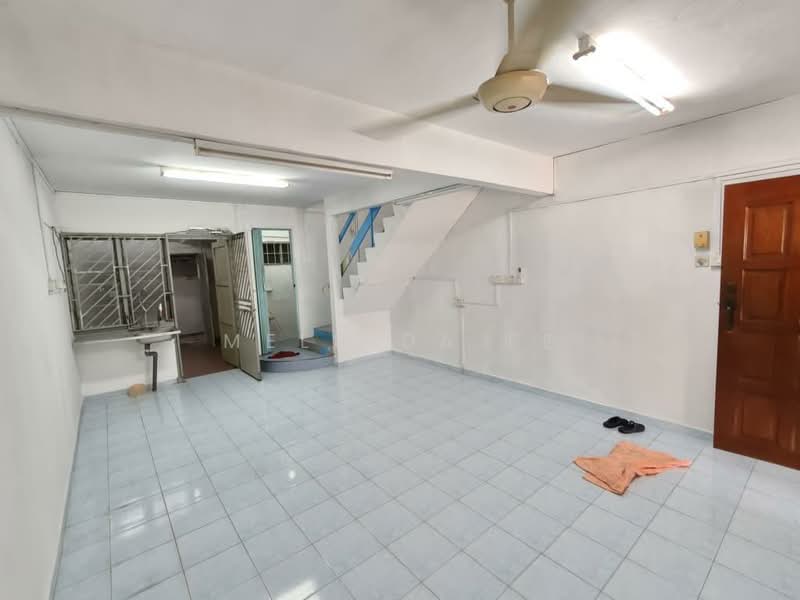 2-storey Terraced House for Sale in Taman Desa Cemerlang (Ulu Tiram) - Melinda Ee - Living Room - PropertyGuru.com.my