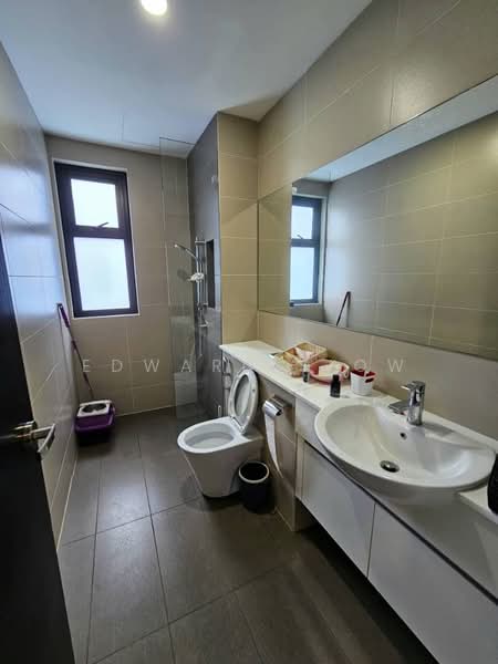 Service Residence for Sale at Setia Sky 88 - Edward Siow - Bathroom - PropertyGuru.com.my