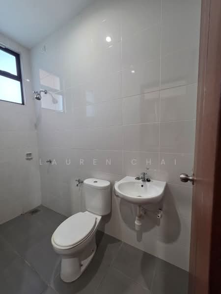 Semi-Detached House for Sale in Bukit Indah (Iskandar Puteri (Nusajaya)) - Lauren Chai - Bathroom - PropertyGuru.com.my