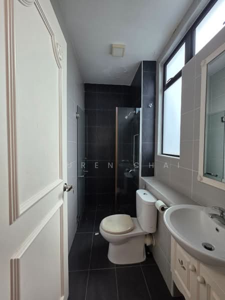 Semi-Detached House for Sale in Bukit Indah (Iskandar Puteri (Nusajaya)) - Lauren Chai - Bathroom - PropertyGuru.com.my