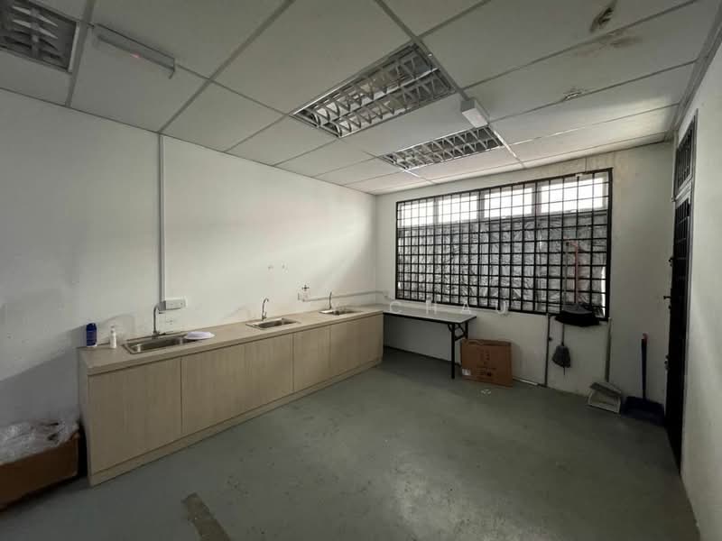 Shop / Office for Rent in Taman Ungku Tun Aminah (Skudai) - Cendy Chau - Interior - PropertyGuru.com.my