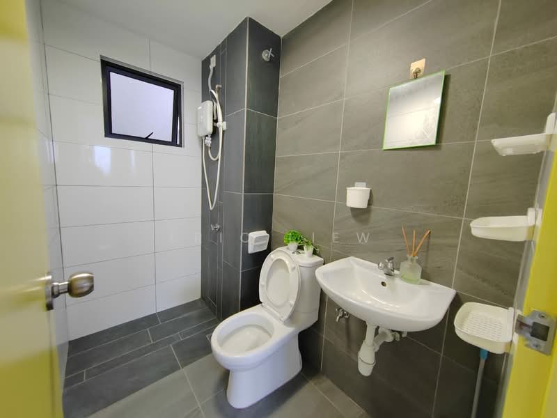 Service Residence for Sale at Traders Garden @ Cheras Selatan - Eric Liew - Bathroom - PropertyGuru.com.my