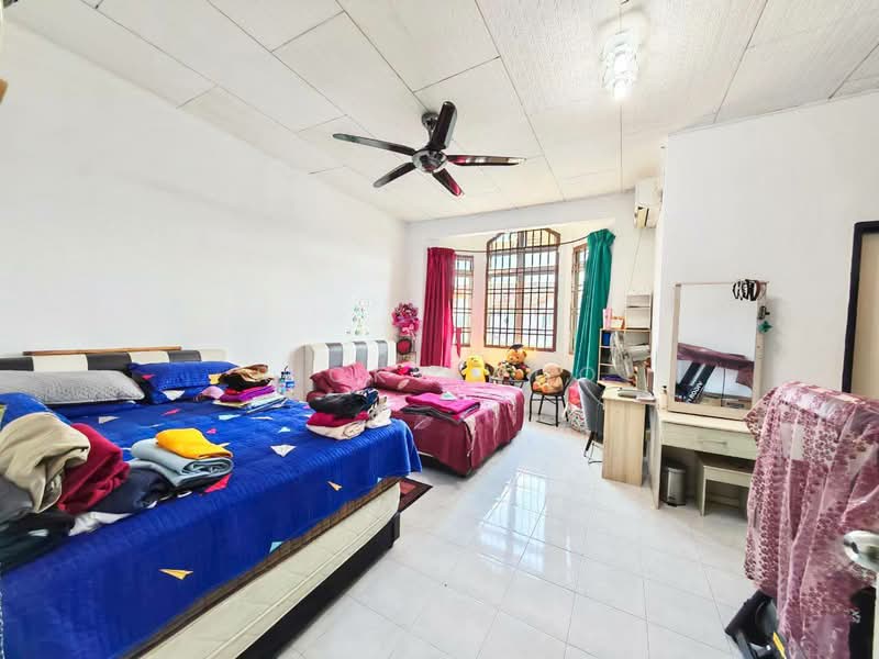 2-storey Terraced House for Sale in Taman Nusa Bestari 2 (Iskandar Puteri (Nusajaya)) - Ricky Woo - Bedroom - PropertyGuru.com.my