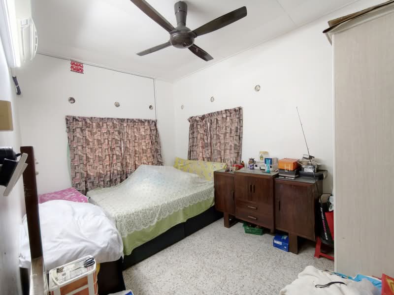 Rumah Berkembar untuk Dijual di Taman Chee Seng (Tanjung Bungah) - Celine Cheah - Bedroom - PropertyGuru.com.my