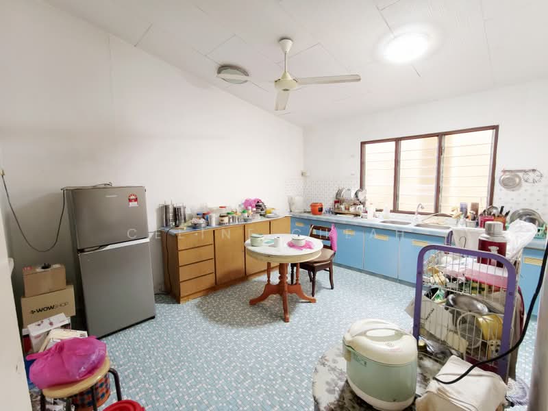 Rumah Berkembar untuk Dijual di Taman Chee Seng (Tanjung Bungah) - Celine Cheah - Kitchen - PropertyGuru.com.my