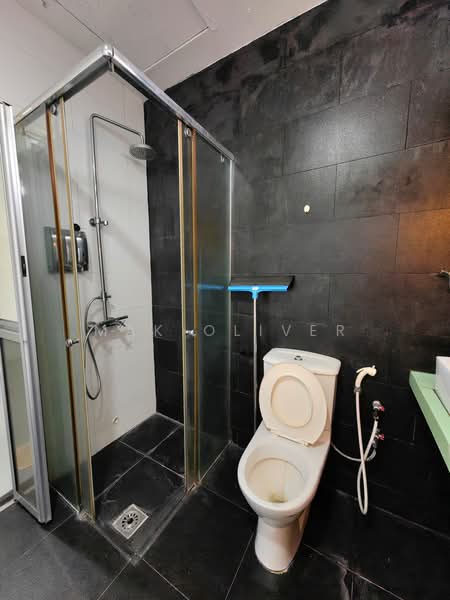 2.5-storey Terraced House for Sale in Taman Esplanad (Bukit Jalil) - Mak Oliver - Bathroom - PropertyGuru.com.my