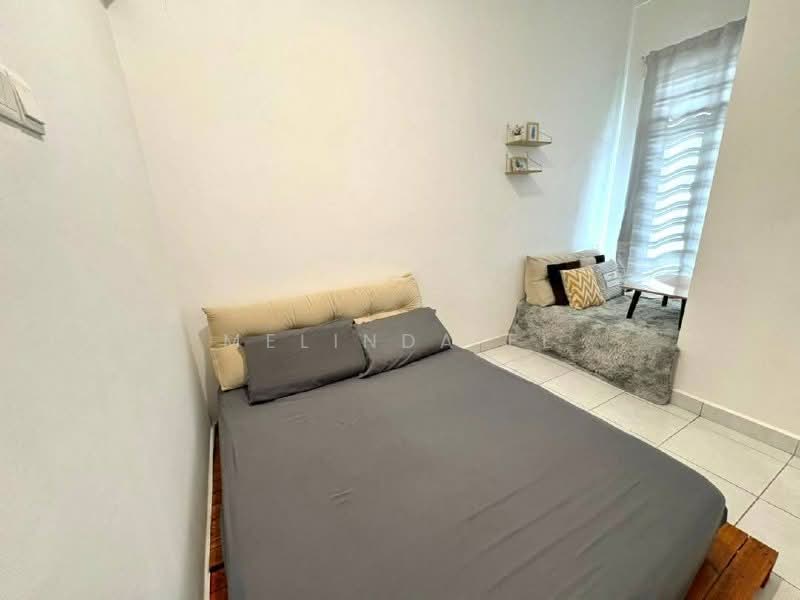 2-storey Terraced House for Sale in Taman Kempas Baru (Tampoi) - Melinda Ee - Bedroom - PropertyGuru.com.my