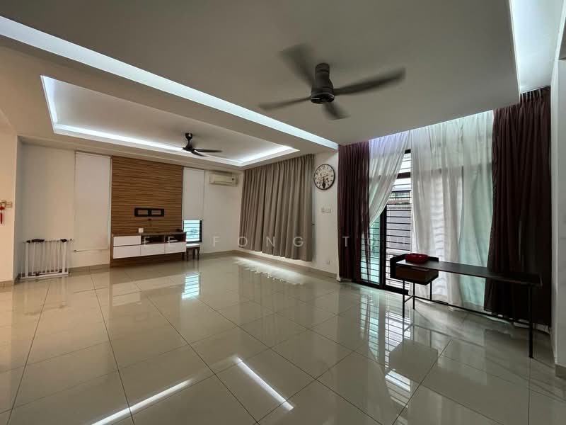 Cluster House for Sale in Taman Adda Heights (Tebrau) - Ee Fong Toh - Living Room - PropertyGuru.com.my