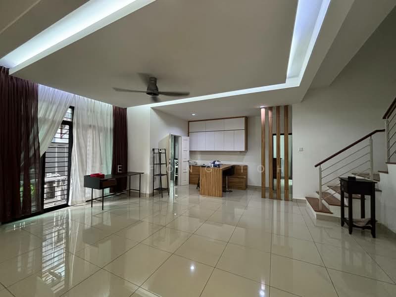 Cluster House for Sale in Taman Adda Heights (Tebrau) - Ee Fong Toh - Living Room - PropertyGuru.com.my