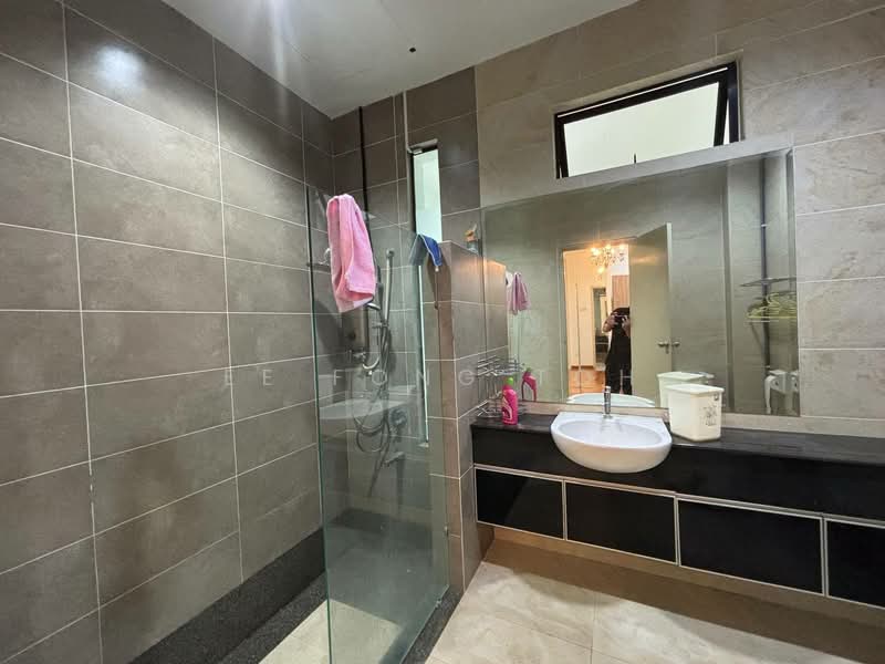 Cluster House for Sale in Taman Adda Heights (Tebrau) - Ee Fong Toh - Bathroom - PropertyGuru.com.my