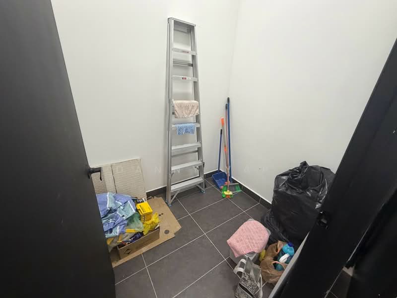 Service Residence for Sale at Pinnacle Tower - Danny Yap - Interior - PropertyGuru.com.my