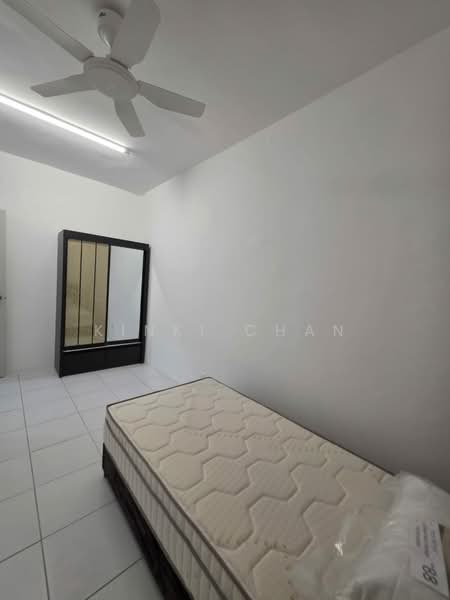 Kondominium untuk Disewa di Residensi Sateria - KINKI CHAN - Bedroom - PropertyGuru.com.my