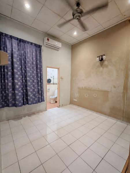 Terraced House for Sale in Taman Mutiara Rini (Skudai) - Ricky Woo - Bathroom - PropertyGuru.com.my
