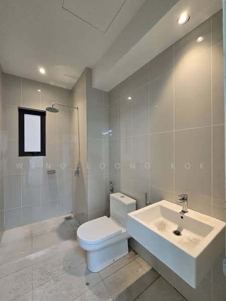 Office for Rent in Mont Kiara (Kuala Lumpur) - Weng Loong Kok - Bathroom - PropertyGuru.com.my