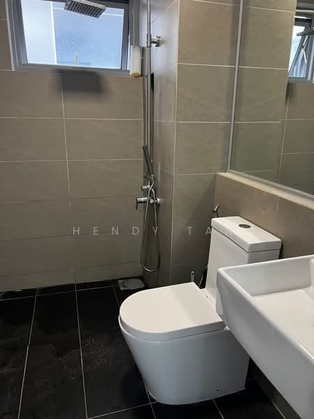Kondominium untuk Disewa di Lakefront Residence - Hendy Tan - PropertyGuru.com.my