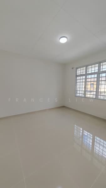 2-storey Terraced House for Sale in Bandar Putra Permai (Seri Kembangan) - Frances Liew - Interior - PropertyGuru.com.my