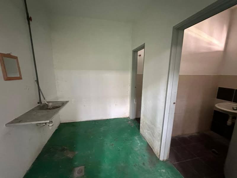 Factory for Sale in Iskandar Puteri (Nusajaya) (Johor) - Erica Lim - Bathroom - PropertyGuru.com.my