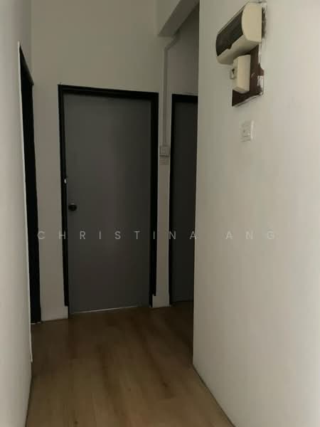 Rumah Teres 2-Tingkat untuk Disewa di Taman Johor Jaya (Johor Bahru) - Christina Ang - Corridor - PropertyGuru.com.my