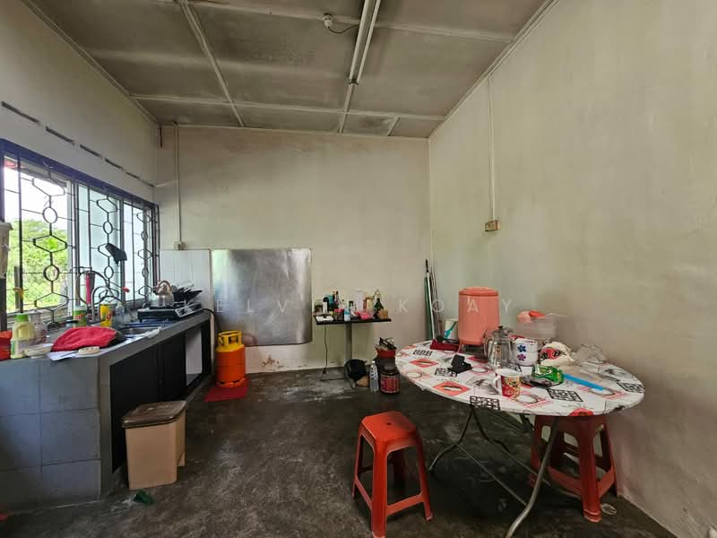 Rumah Teres 1 Tingkat untuk Dijual di Taman Puteri Wangsa (Ulu Tiram) - Kelvin Koay - Kitchen - PropertyGuru.com.my