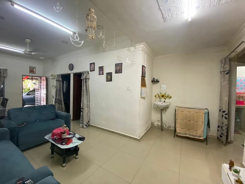1-storey Terraced House for Sale in Senai (Johor) - Ida Aziz - Living Room - PropertyGuru.com.my