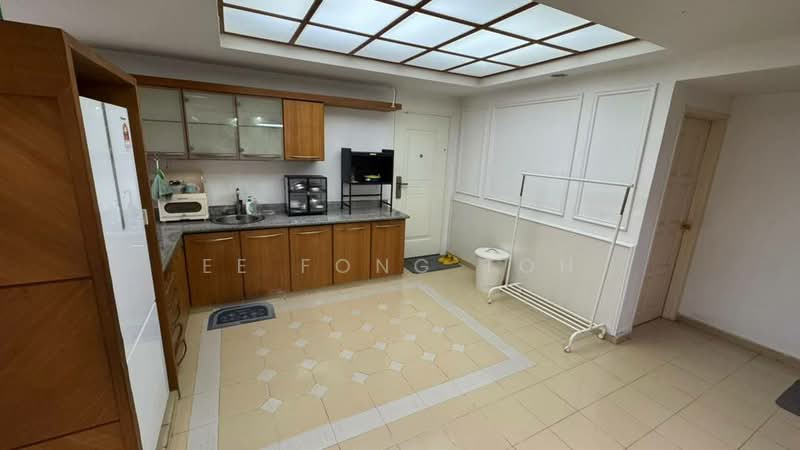 Semi-Detached House for Sale in Taman Perling (Perling) - Ee Fong Toh - Kitchen - PropertyGuru.com.my