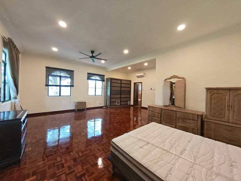 Rumah Banglo untuk Disewa di Leisure Farm (Gelang Patah) - Patrick Lai - Bedroom - PropertyGuru.com.my