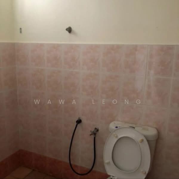 Pangsapuri untuk Dijual di Bougainvilla - Wawa Leong - Bathroom - PropertyGuru.com.my