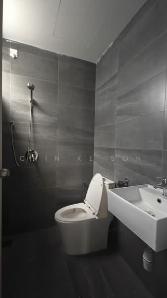 Kondominium untuk Dijual di Nestree Residence - Chin Ke Soh - Bathroom - PropertyGuru.com.my