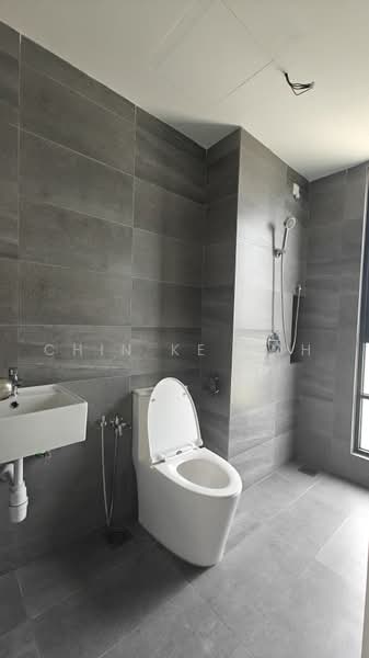 Kondominium untuk Dijual di Nestree Residence - Chin Ke Soh - Bathroom - PropertyGuru.com.my