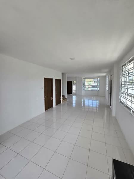 2-storey Terraced House for Rent in Kuching (Sarawak) - Jeno Tan - Living Room - PropertyGuru.com.my