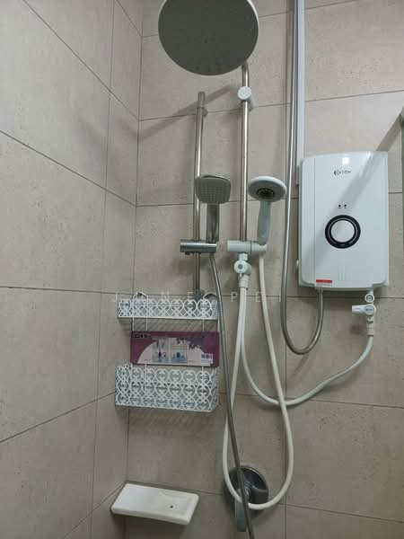 Servis Apartment untuk Disewa di Aera Residence - June Pei - Bathroom - PropertyGuru.com.my