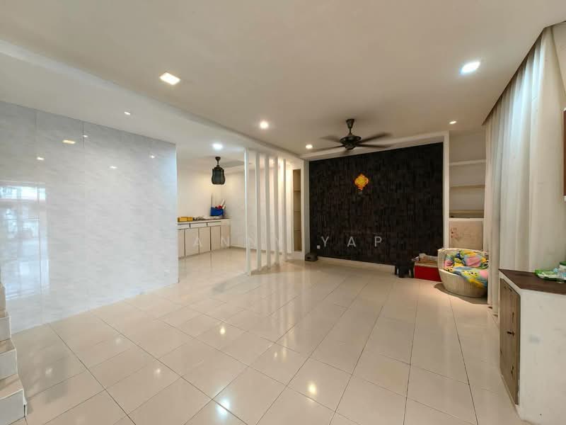 2-storey Terraced House for Sale in Taman Seri Orkid (Skudai) - Danny Yap - Living Room - PropertyGuru.com.my