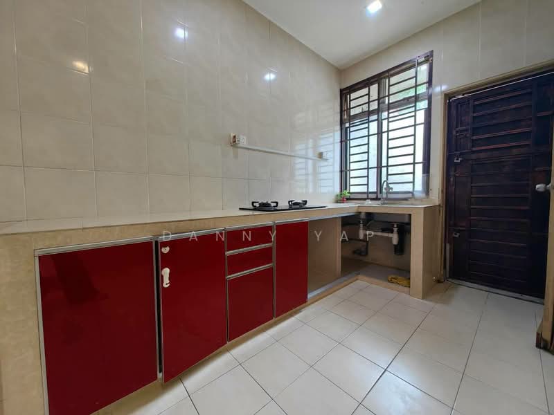 2-storey Terraced House for Sale in Taman Seri Orkid (Skudai) - Danny Yap - Kitchen - PropertyGuru.com.my