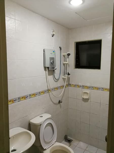 Condominium for Sale at Pelangi Utama - Wawa Leong - Bathroom - PropertyGuru.com.my
